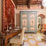 N.15 Santori Luxury Home