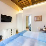 N.15 Santori Luxury Home