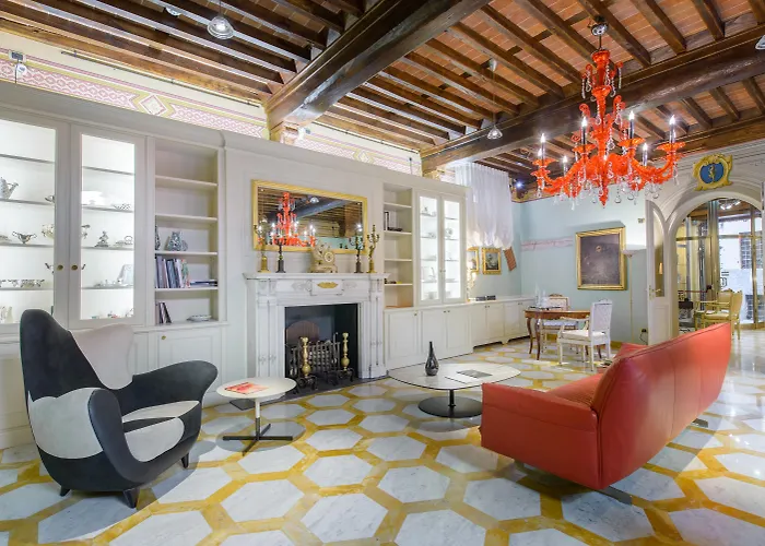 N.15 Santori Luxury Home